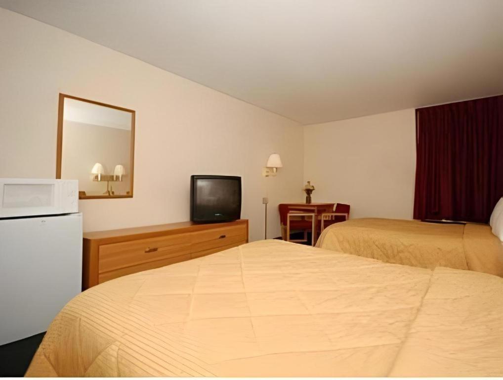 Quality Inn Waynesburg Dış mekan fotoğraf